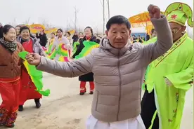 金昌农场天生炕分场社火队走街串户视频封面