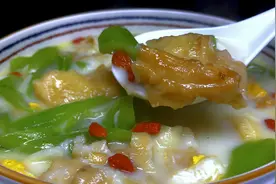 早餐吃剩的油条不要扔，搭配上丝瓜就是无法抗拒的美食，老少皆宜