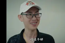 上门按摩卷出天花板，客户和技师互按30分钟！ #搞笑  #搞笑段