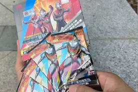 奥特曼豪华版37弹sgr卡!wcr卡!pr卡!一盒全出!