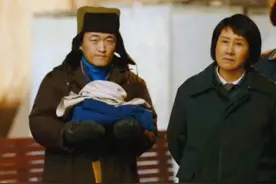 男人偷说领导坏话，不料领导就在身后，这下有好戏看了!#人世间视频封面