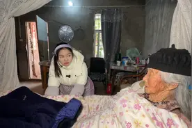 燕子照顾奶奶总是熬夜，海妈看到很心疼，苦口婆心劝她注意身体视频封面