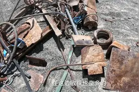 电动三轮车一路捡废品，宝藏露营地收获很多大货，巨型钢板搞不动视频封面