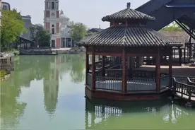 侨乡开平市的，赤坎洋楼古镇。视频封面