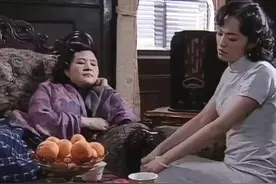 站长夫人和翠平在背后蛐蛐别人真有意思，爱看，哈哈哈哈视频封面