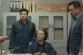 模拟考试700多，老马胜券在握，但是高考结束儿子突然失踪，视频封面