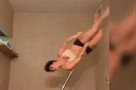 你什么档次，跟我玩操作！危险，切勿模仿！