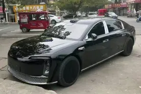 尊界S800实车路拍，素颜看上去还够尊吗？视频封面