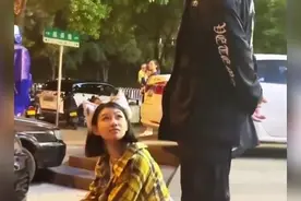 爸爸变成女儿奴都是有原因的，这样的女儿，哪个爸爸看了不迷糊视频封面