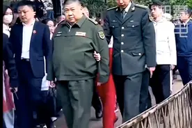 原创视频：清明节，毛家后人回乡祭祖。视频封面
