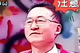 李敖参加辩论回怼女大学生奇葩言论！台湾除了回归没别的路可走！视频封面