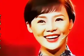 徐子棋演唱《太阳出来照四方》歌声深情嘹亮宛如天籁之音令人回味视频封面