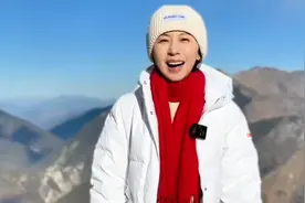 欧阳夏丹跨年的这段话越听越有感触，2025越来越好！视频封面