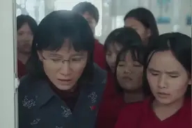 张桂梅女高学生吃不上饭，一招彻底制服邻校校长 #山花烂漫时