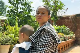 媳妇赌气不吃饭，老公这样哄媳妇，立马就乖乖听话