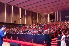 王树国校长南京演讲，40分钟的精彩演讲值得认真听十遍 。视频封面