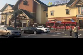 恐龙主题服务区视频封面