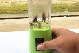 没想到人人喊打的蟑螂也成为的药视频封面