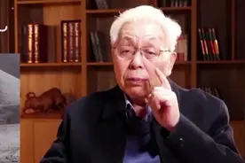 欧阳自远院士揭秘：为何美国登月之后，几十年来再没有载人登月？视频封面