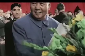 人民万岁视频封面
