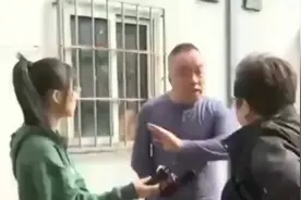 独臂男子独自赡养父母20年，卖房抵债后哥姐回国：这钱必须平分视频封面