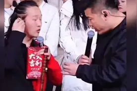 小伙现场用笛子吹《赛马》全国估计他排名第二的话没人敢说第一。视频封面