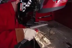 49_电焊为何不会电人？电焊机的工作原理-究竟是什么？