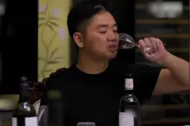 京东副总裁杜爽一句话得罪刘强东，丢掉自己年薪百万工作视频封面