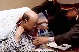 她是中科院里最美的玫瑰，也是让钱学森潸然泪下的人，屹立讲台几视频封面