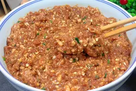 饺子馅好吃有诀窍，教你酒店不外传秘方，鲜嫩多汁，不腥也不柴