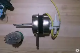 怎样给电风扇上油 电风扇上什么油 真正有效的电风扇上油方法视频封面