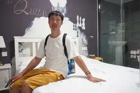 晚上开车到扬州订酒店，房间是小区里的民宿62元，布置非常温馨视频封面