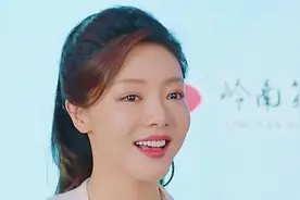 作为老师能得到学生的认可和关爱，这是多么幸福的事视频封面