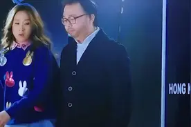 “核突报警”太好笑了，笑不活了，快进来开心一下！#粤语#搞笑视频封面