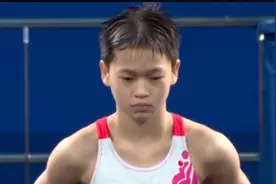 天真可爱！全红婵逛遍食堂像吃“自助”，连吃带拿场面太有趣了！视频封面