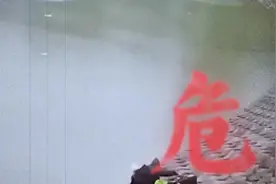 说你是倒霉呢还是幸运呢。 #逆天 #倒霉的人类 #监控下的一幕