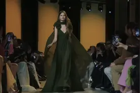 ELIE SAAB   秋冬 2024视频封面