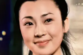 80年代的老电影《少林小子》主题曲《龙凤歌》勾起满满的回忆……视频封面