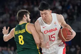 雷迪克出任湖人主帅？NBA名宿感叹“他是詹姆斯的人”：会出事视频封面