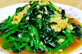 家常菠菜超好吃的做法，少油爽口又入味，开胃又下饭，上桌受欢迎视频封面