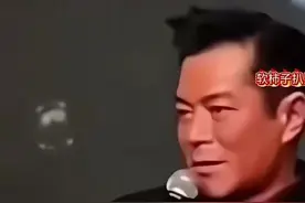 古天乐：我在这里和宣宣澄清一下！记者：古天乐和宣宣在一起！！视频封面