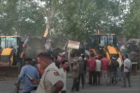 G20 峰会前夕，印度政府强拆德里贫民窟视频封面