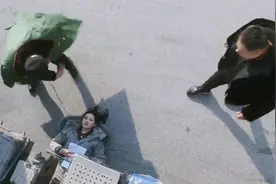 夏舒为了要货款也太拼命了！#无所畏惧2视频封面