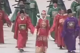 叶童再现四方步状元步，仪态吊打现在小鲜肉#叶童视频封面