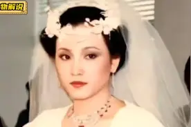 霍家最美儿媳美过朱玲玲，不被待见，与丈夫苦恋10年获霍英东认可视频封面