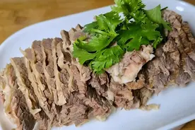 清水煮牛肉，很多朋友做的都不对，难怪不好吃，大厨教你正确做法