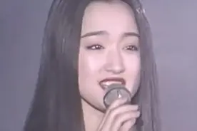 杨钰莹《我不想说》1994北京现场，30年前原生态的美美到窒息视频封面