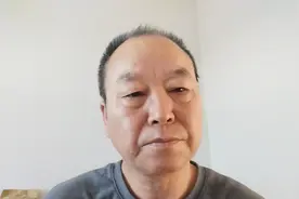九十年代企业改制，连员工档案都卖了，活生生的吃人不吐骨头。视频封面