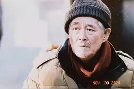 老人最需要的就是陪伴视频封面