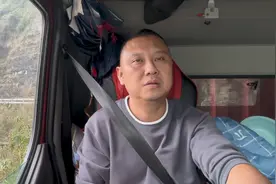 送货去黔江，卸完货一看，完了~附近没单。不知道又要趴多久视频封面